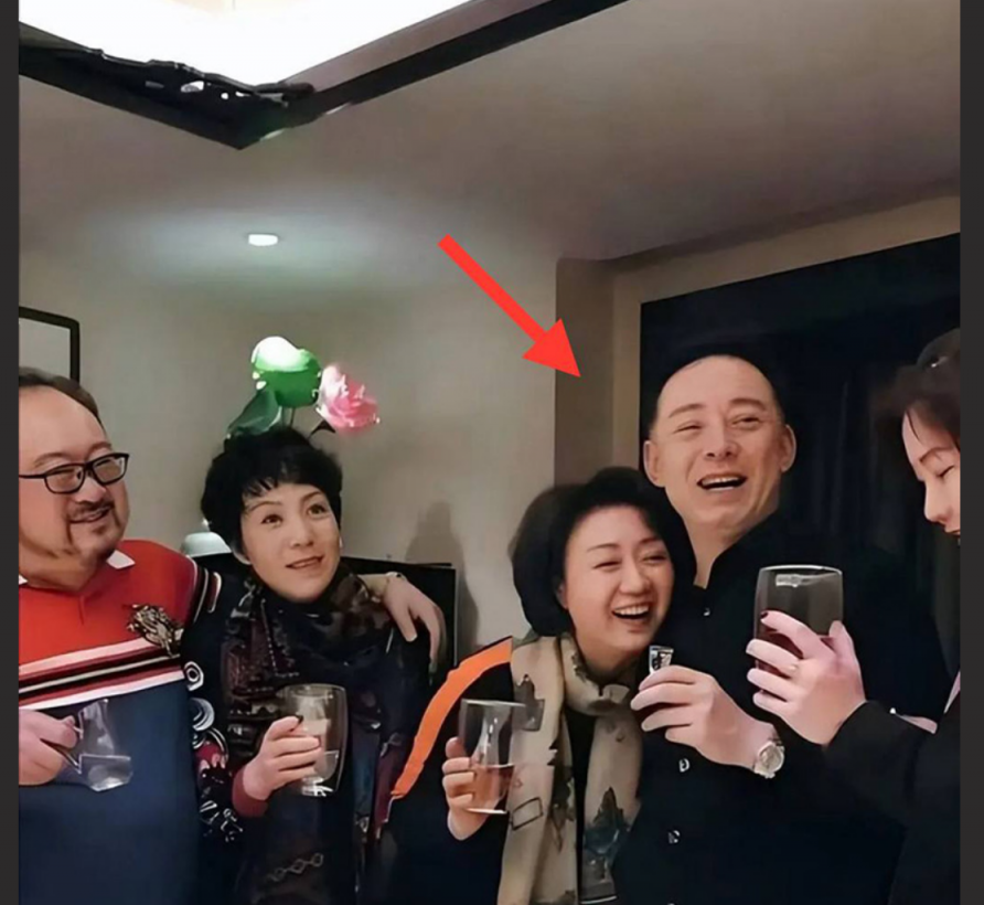 ❤️❤️❤️蘇暢❤️最新作品-粉紅色情趣內衣，一路從床上抽插到沙髮！