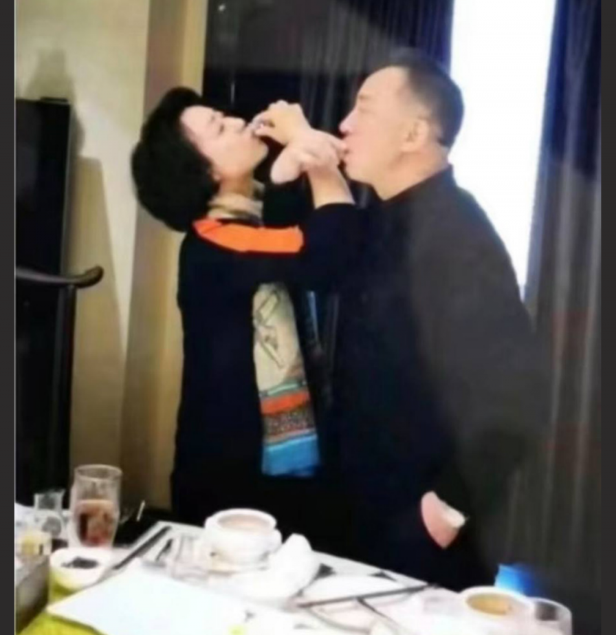 ❤️❤️❤️蘇暢❤️最新作品-粉紅色情趣內衣，一路從床上抽插到沙髮！