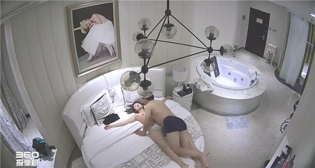 ❤️❤️❤️外圍小蘿莉妹妹非常的瘦很聽話叫換姿勢沒有一點怨言身體很敏感操一下就叫