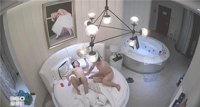 ❤️❤️❤️外圍小蘿莉妹妹非常的瘦很聽話叫換姿勢沒有一點怨言身體很敏感操一下就叫