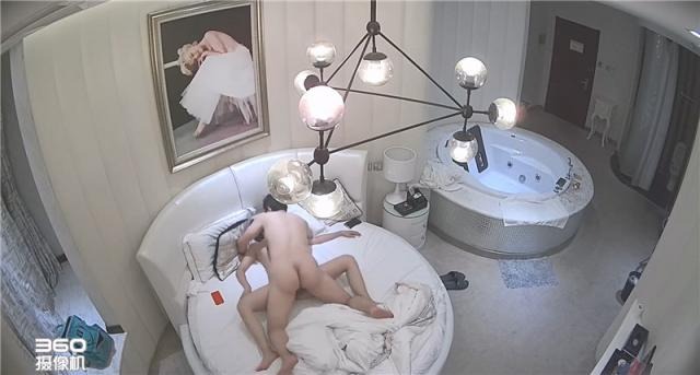 ❤️❤️❤️外圍小蘿莉妹妹非常的瘦很聽話叫換姿勢沒有一點怨言身體很敏感操一下就叫