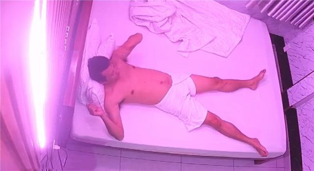 ❤️❤️❤️群P淫亂盛宴『小藝同學』一起小姐妹要被操得要起飛了想怎麼玩就怎麼玩淫聲蕩語環繞男人終極夢想盛宴