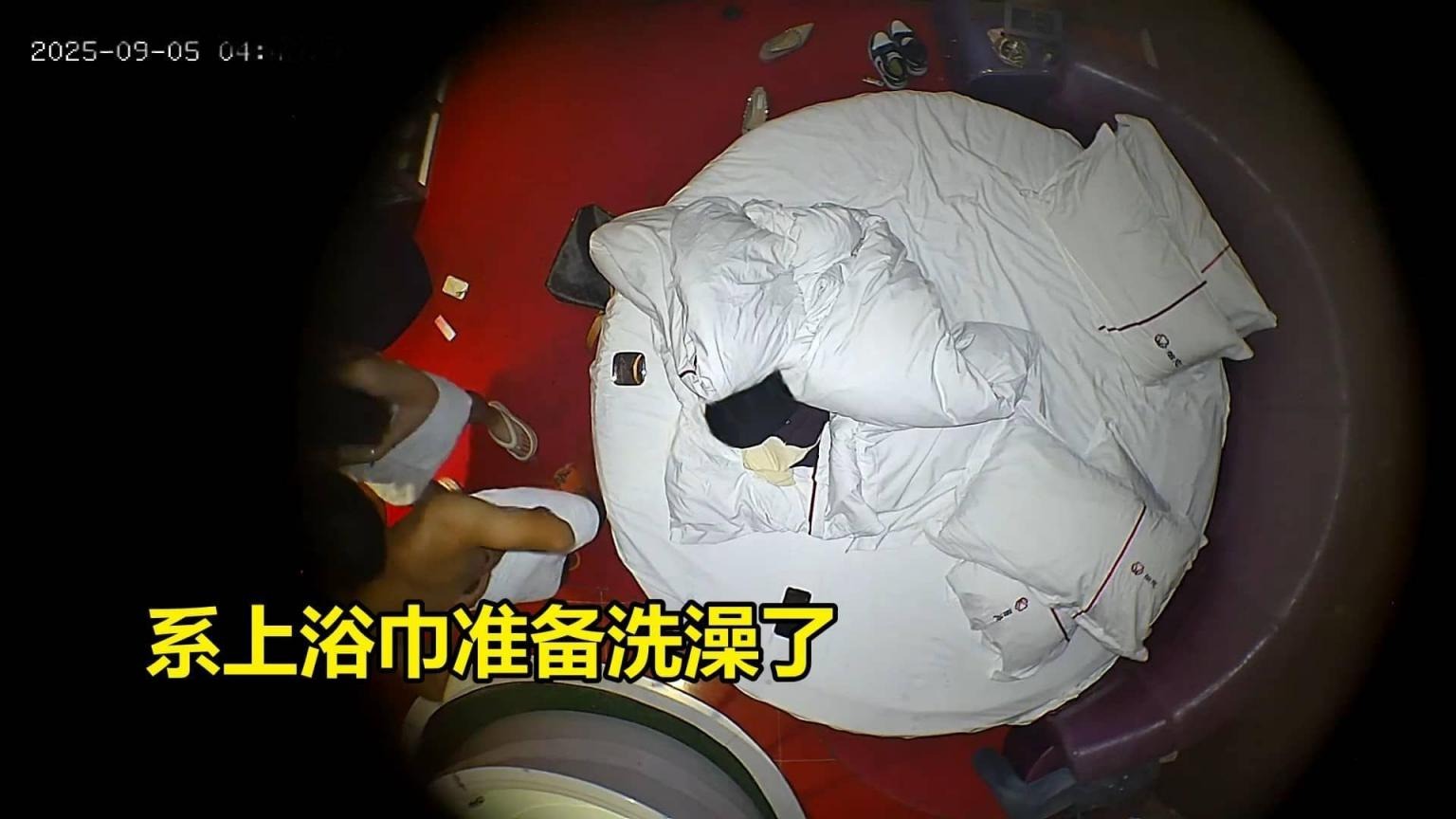 ❤️❤️❤️香港黃業《俄羅斯導彈入侵波蘭街》清晰鮑魚展示高清修覆版!