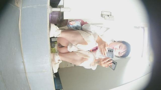 ❤️❤️❤️麻豆傳媒淩薇MD-0153黑絲美腿淫亂盛宴,新人性感3P首秀