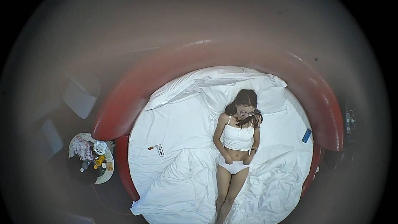 ❤️❤️❤️人氣網黃最紅帝都極品身材嫩模【北京瑤瑤Lonelymeow】付費作品我就是你的良藥