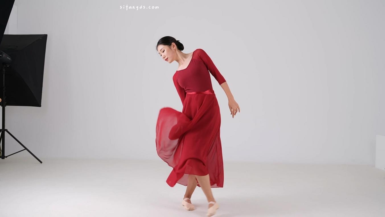 俄羅斯裸體綜藝整蠱路人節目