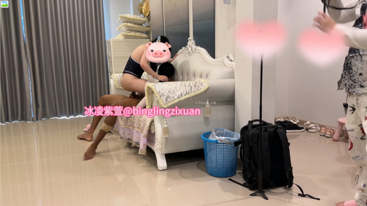 ❤️❤️❤️日常青年群P會這老哥牛逼呀三個妞都不賴隨便操