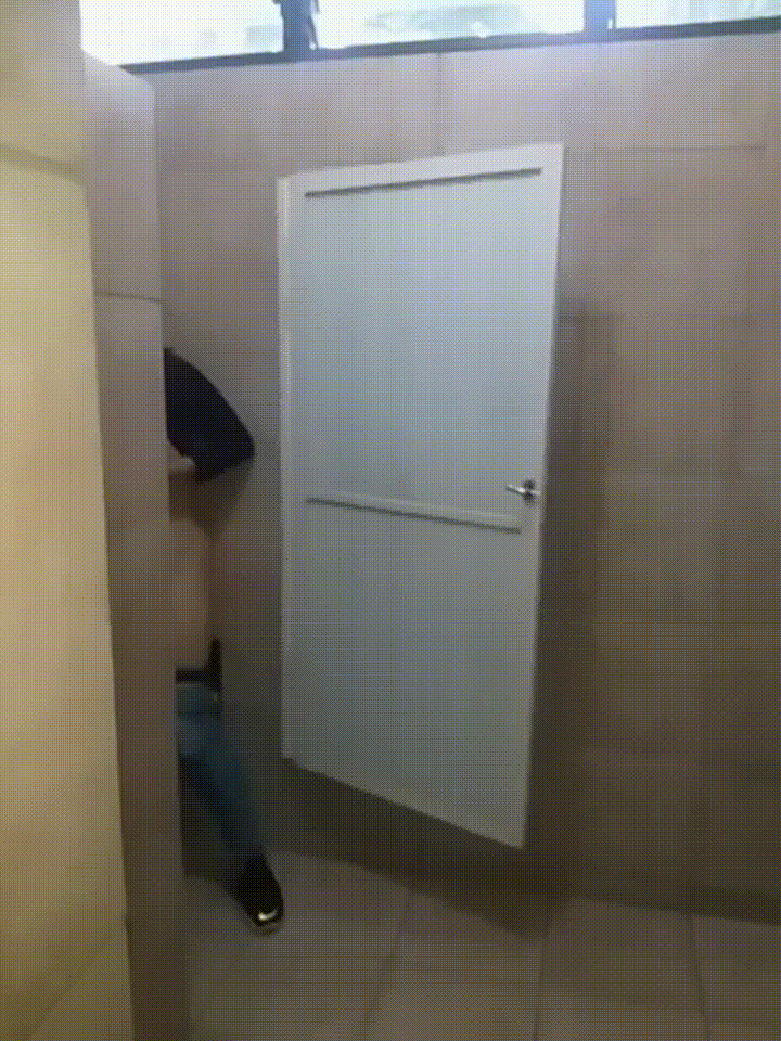 ❤️❤️❤️寶馬車上玩別人的老婆，風騷人妻，露臉口交啪啪，偷情的感覺真是刺激！