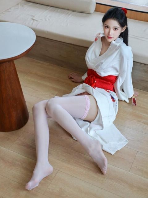 ❤️❤️❤️FansOne光頭炮王【曾強】狩獵菲裔櫃姐,豐唇版巨乳“林依晨”