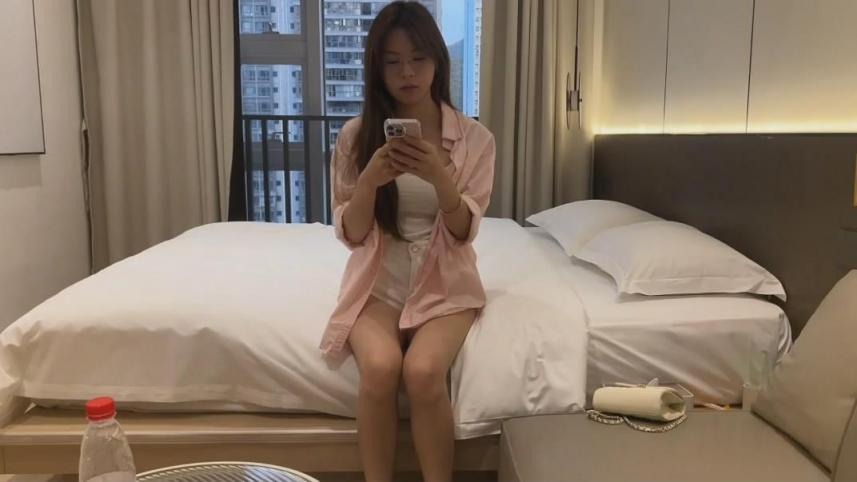 ❤️❤️❤️推特27萬粉清純福利姬「小酒醬」✨雙馬尾蘿莉塔和粉絲約線下足交啪啪