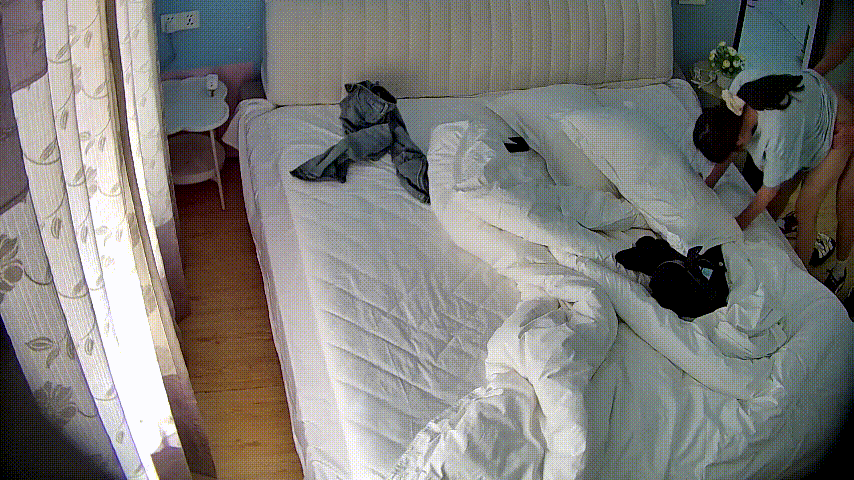 ❤️❤️❤️極品御姐直播黑絲道具自慰噴尿噴水看起來很淑女其實是條騷母狗