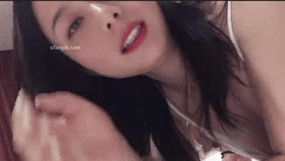 ❤️❤️❤️寶馬車上玩別人的老婆，風騷人妻，露臉口交啪啪，偷情的感覺真是刺激！