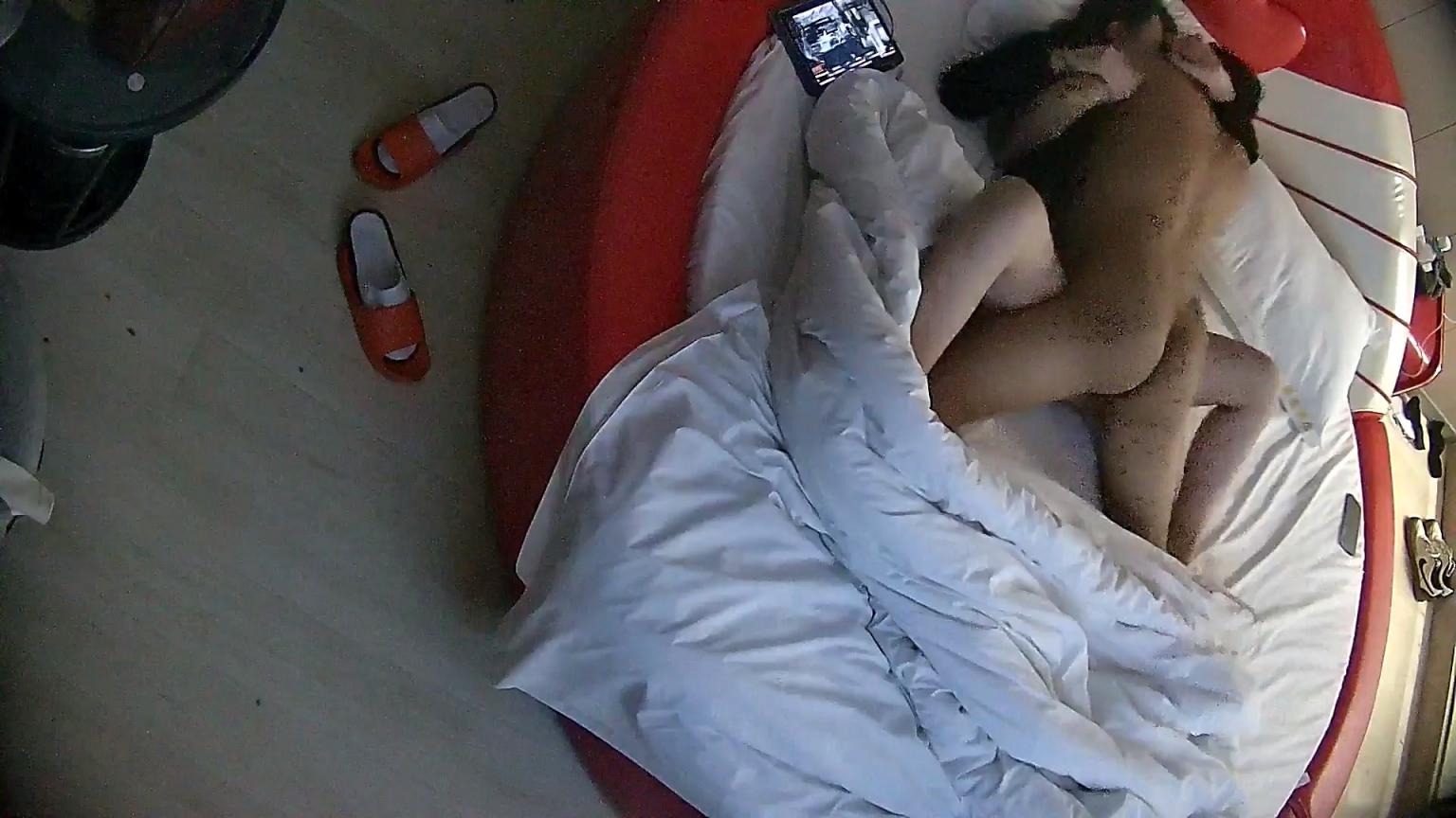 ❤️❤️❤️黑亞當-最新約戰女神【艾熙】超棒身材的巨乳女神被各種姿勢猛操的雙乳直晃表情爽到升天