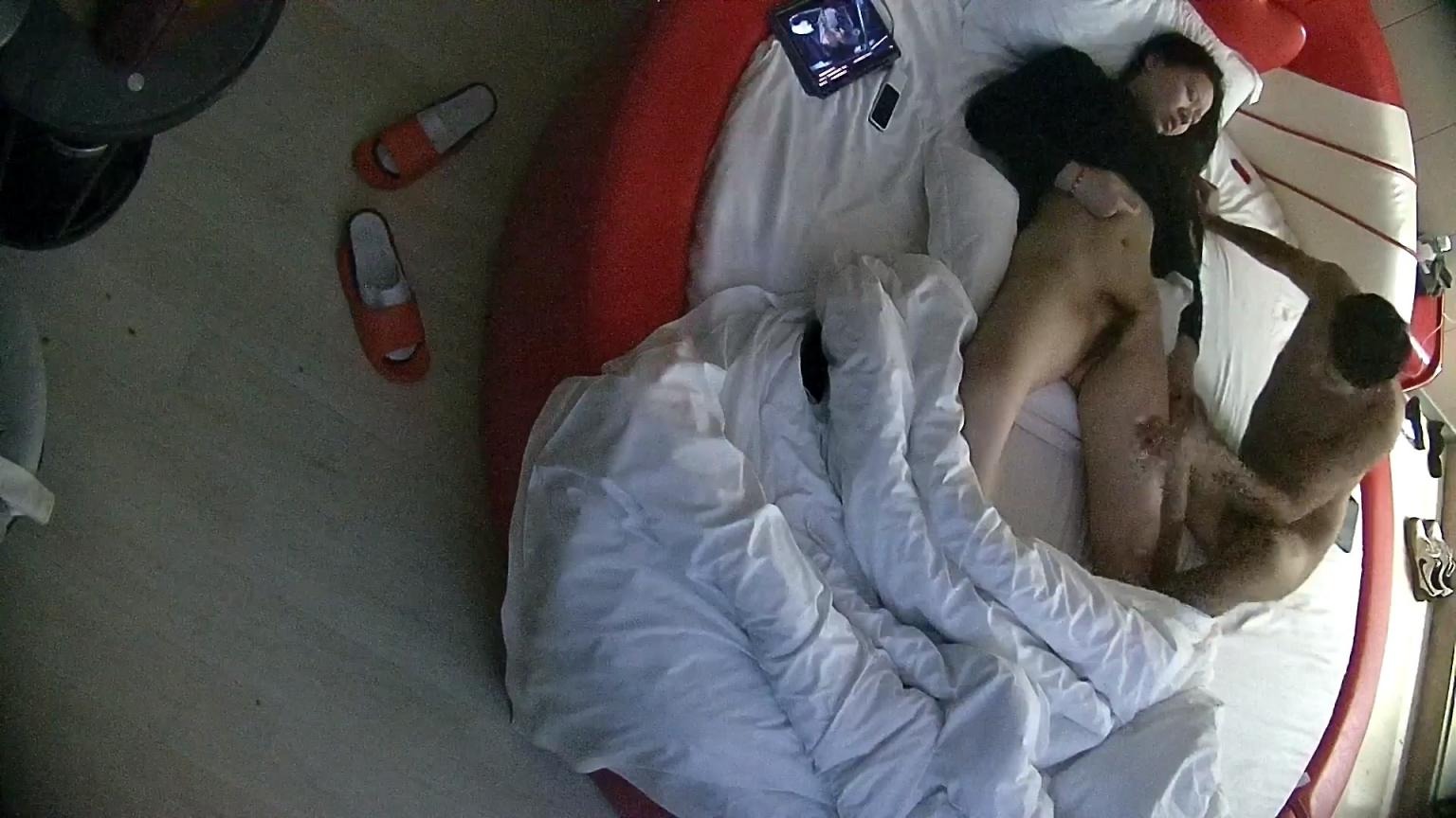 ❤️❤️❤️黑亞當-最新約戰女神【艾熙】超棒身材的巨乳女神被各種姿勢猛操的雙乳直晃表情爽到升天