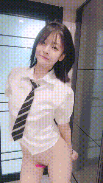 ❤️❤️❤️FansOne黑亞當(Rock_king)費爵娜野球拳性愛輸了脫一件POV口交性愛無套內射