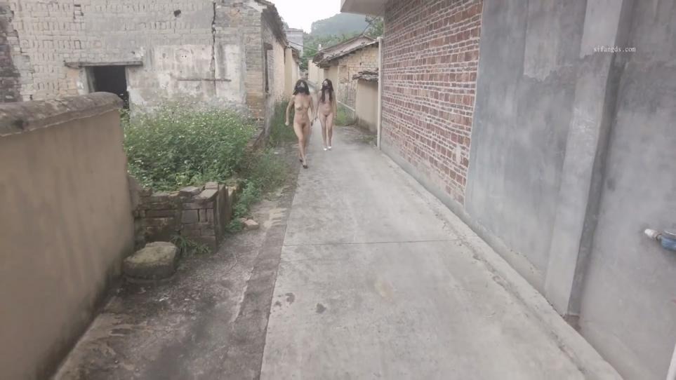 ❤️❤️❤️秀人網人氣女神【楊晨晨】氣質大美女，性感誘人情趣，騷丁蜜桃臀，旗袍美景相得益彰！