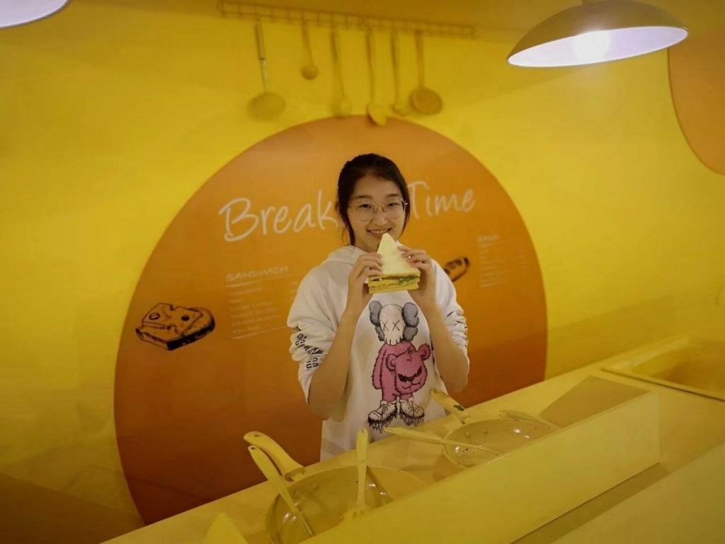 ❤️❤️❤️《表妹的肉體妥協》威脅淫蕩表妹淫穴侍奉❤️口足穴瘋狂榨精-揉月