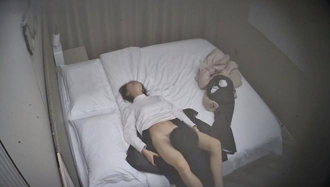 ❤️❤️❤️《表妹的肉體妥協》威脅淫蕩表妹淫穴侍奉❤️口足穴瘋狂榨精-揉月