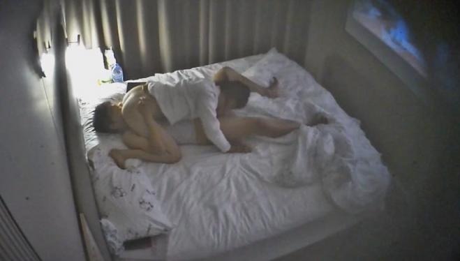 ❤️❤️❤️《表妹的肉體妥協》威脅淫蕩表妹淫穴侍奉❤️口足穴瘋狂榨精-揉月