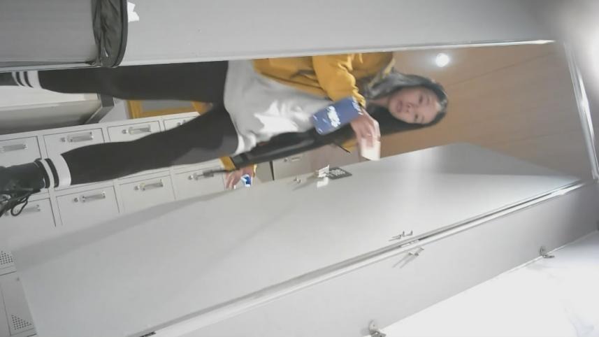 ❤️❤️❤️「狠台北」室友有難出屌相救幹爆她的多汁肥臀