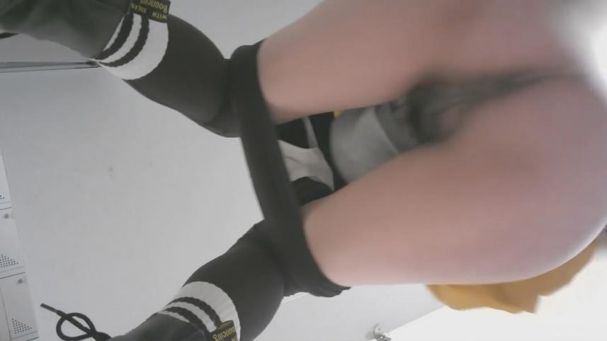 ❤️❤️❤️「狠台北」室友有難出屌相救幹爆她的多汁肥臀