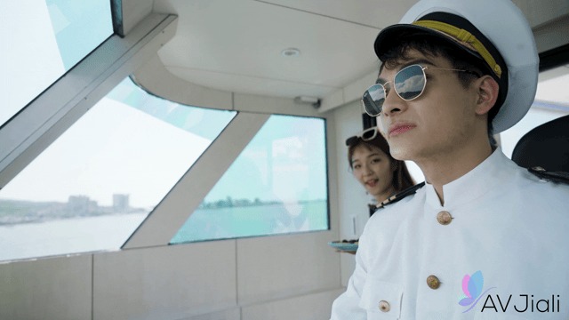 ❤️❤️❤️台灣AVJiali金寶娜和她的朋友們坐船遊玩並與船長發生了性關系4K