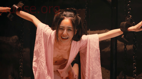 ❤️❤️❤️大學美女男生寢室做愛，被男友調教成小母狗全裸勇闖男廁所，主打真實刺激