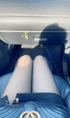 ❤️❤️❤️看樣子是上司帶下屬出來偷腥女人身材模樣是真極品這胸這屁股都沒得說