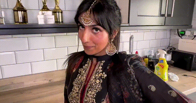 ❤️❤️❤️前女團成員，高顏頂級名媛財閥母狗【sunwall韓善月】無水印原版2部，NTR絲襪強制進入房車車震