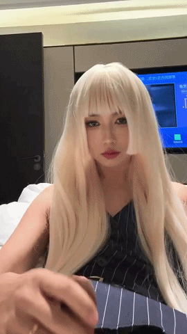 ❤️❤️❤️19歲的超級寫真嫩模【玖兒】172CM高挑苗條的身材,白里透紅的鮮嫩皮膚,水靈的大眼睛超甜美的蘿莉臉蛋兒,