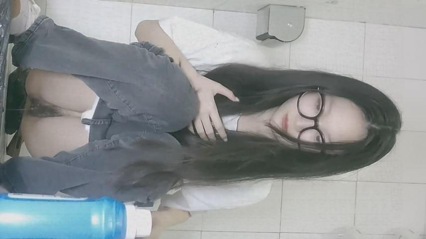 ❤️❤️❤️極品白虎御姐【小米姬】可愛的台灣女孩為了辭掉收銀員工作嘗試拍攝色情片