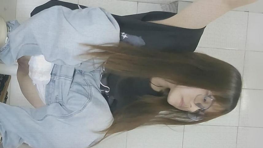 ❤️❤️❤️極品白虎御姐【小米姬】可愛的台灣女孩為了辭掉收銀員工作嘗試拍攝色情片