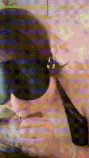 ❤️❤️❤️FansOneAA大人学(Dalungg)和蜂拥而至的骚货们来一场火热的3P性爱