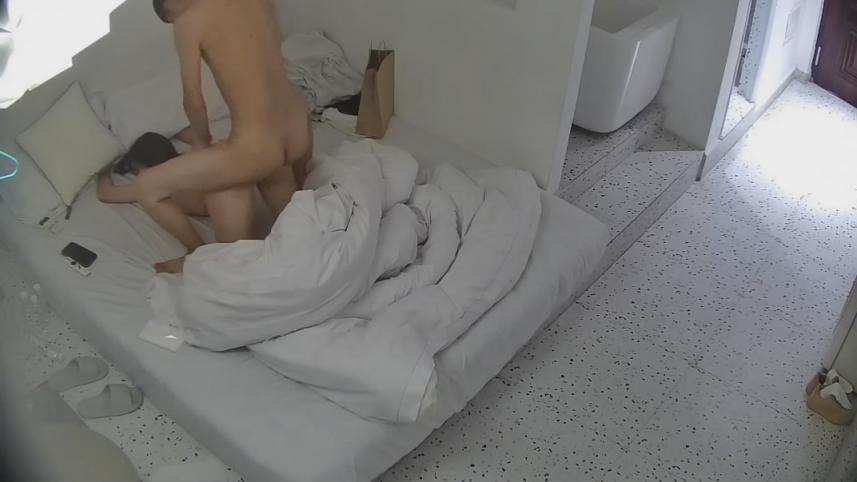 ❤️❤️❤️頂級綠帽淫妻【金童鍾】挑戰6P不休息,被男主瘋狂輪流輸出,她背著老公偷偷走上母狗的道路