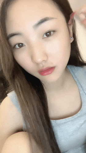 ❤️❤️❤️沒想到這麼清純的大學生,在炮機刺激下,淫蕩得不象話,白漿橫流