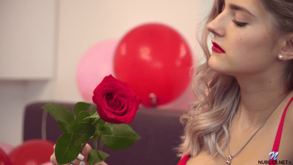 ❤️❤️❤️约操会跳舞的小少妇,双手探入抱着俩骚乳吸舔,娇喘呻吟被PUA得乖巧顺从