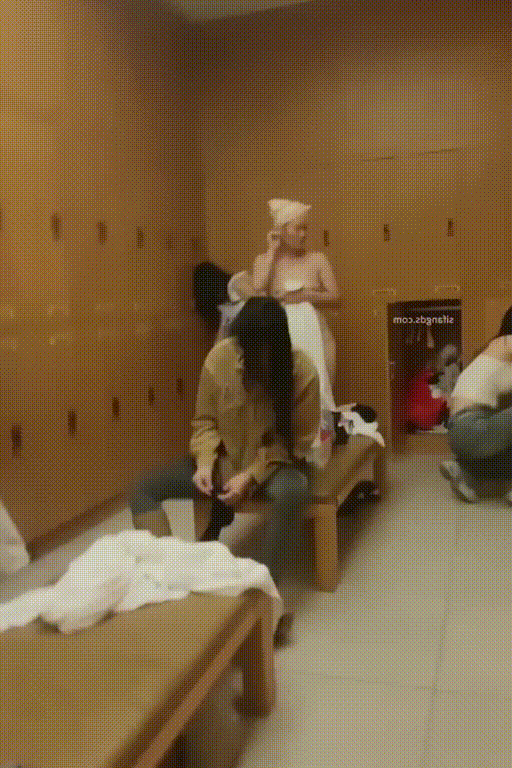 ❤️❤️❤️【狠台北探花】年輕高冷的美腿嫩妹被幹爽舒服的喊快點