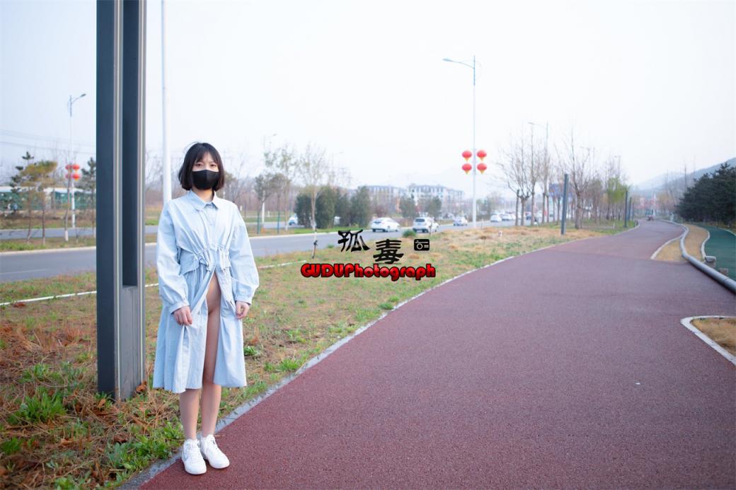 ❤️❤️❤️【狠台北探花】年輕高冷的美腿嫩妹被幹爽舒服的喊快點