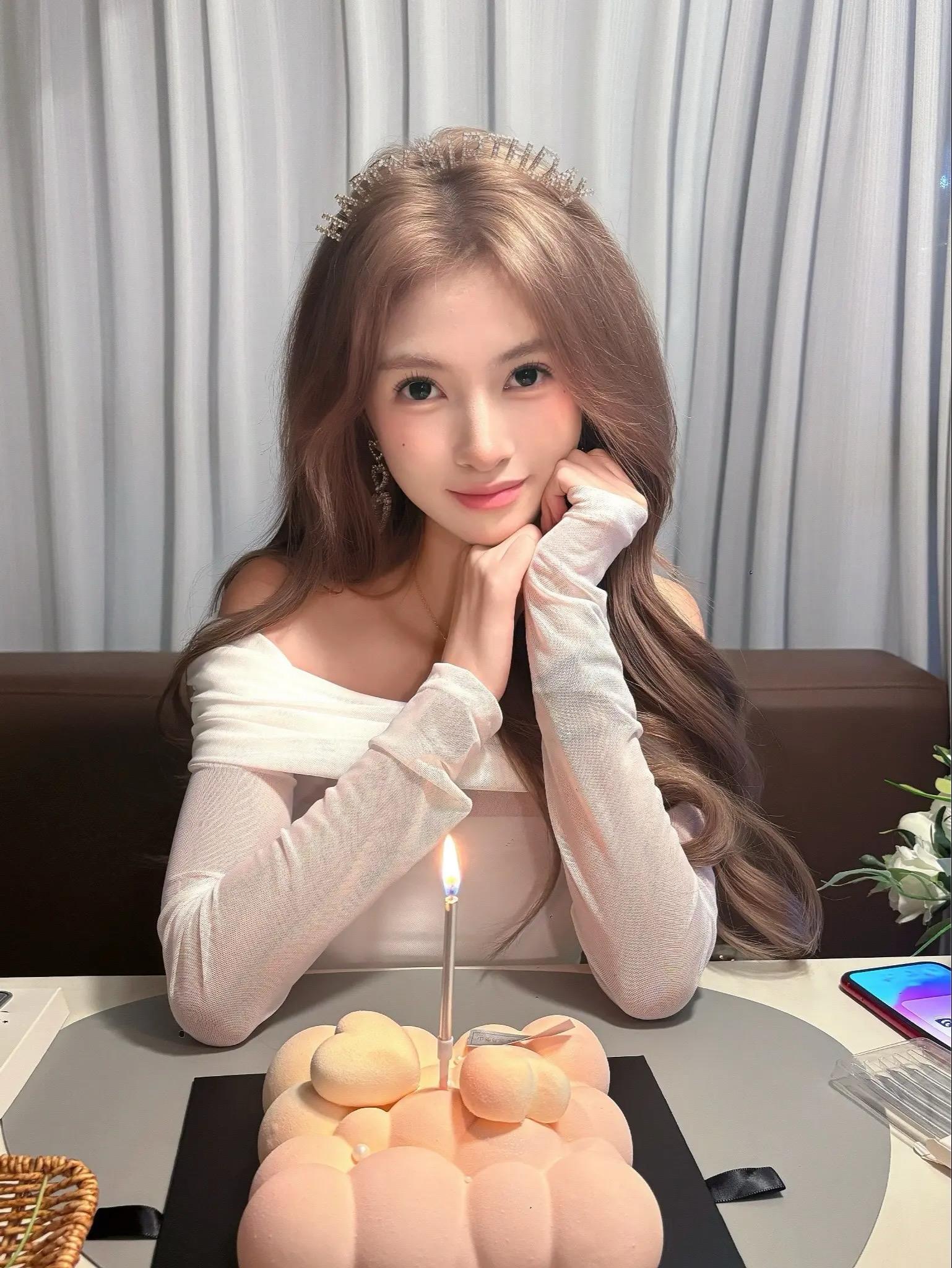 ❤️❤️❤️【劉玥李月如】兩位黑絲美女再度合作和金主爸爸玩雙飛