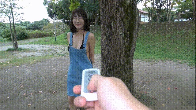 ❤️❤️❤️眼鏡反差婊帶著跳蛋在外面浪，最後在帳篷里被狠狠地爆肏