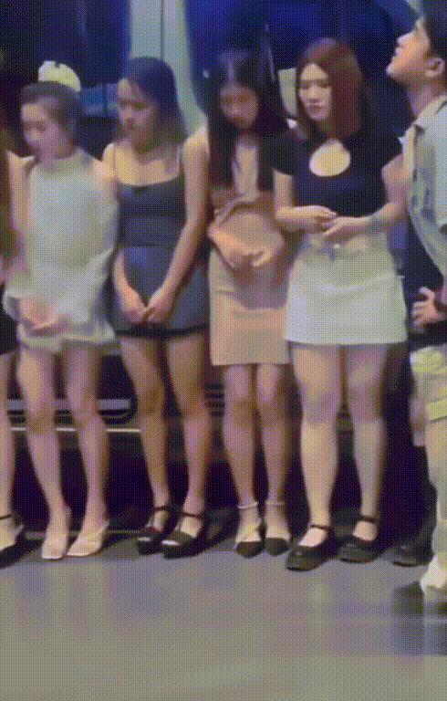 ❤️❤️❤️18歲甜美可愛美少女無套內射性格超級好小小年紀就滿嘴騷話對白很有趣非常極品不看後悔一輩子