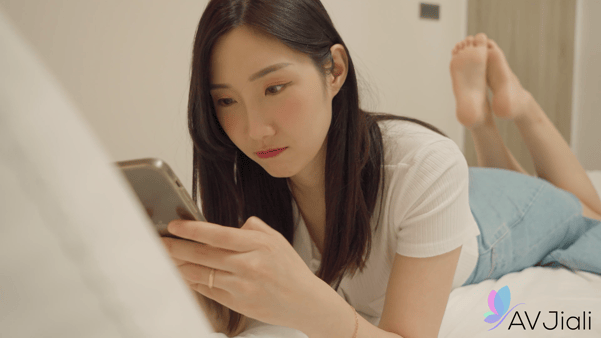 ❤️❤️❤️有的女人看起來端莊可一旦擊碎她們內心的防線她們就會變得瘋狂淫蕩淫蕩不堪的樣子就是對她們最好的羞辱了!