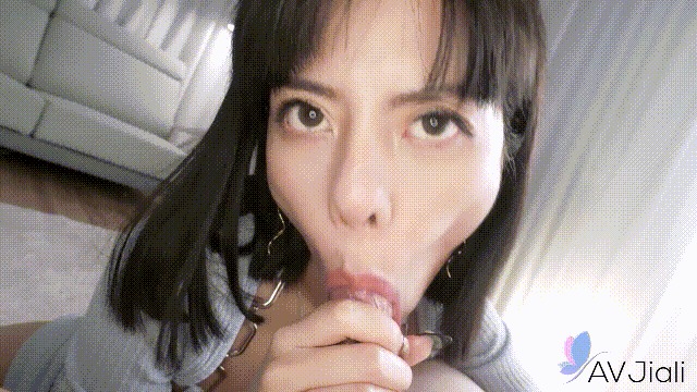 ❤️❤️❤️AVJiali鄧紫晴邀請身材火辣胸部豐滿的時尚網紅QB拍攝色情片