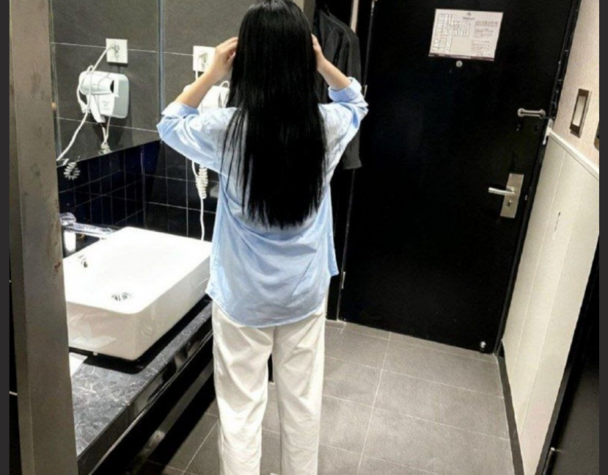 超级清纯女友啪啪放荡地跨坐在男人身上，忘情地享受着肉棒在嫩[MP43080MBwindfiles]
