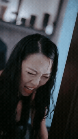 ❤️❤️❤️微胖漂亮女大學生與男友不健康自拍，跪在真實，自己抱著腳把美穴送到男友面前